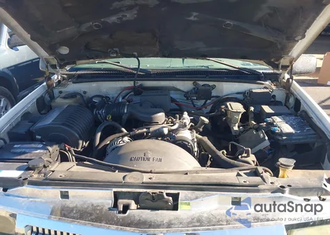 1999 Chevrolet Tahoe Ls из США, поврежденный, VIN 1GNEC13R1XJ556536